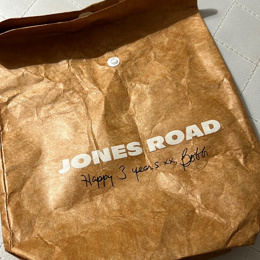 Jones Road Beauty Reusable Tyvek Makeup Bag. Exclusive Release - New w/o…